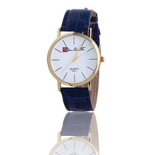 Classic F011 Analog Leather Quartz Watch